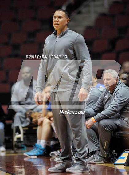 Thumbnail 3 in Salpointe Catholic vs. Shadow Mountain (AIA Dvision 4A Final) photogallery.