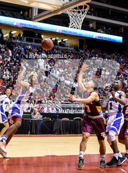 Thumbnail 1 in Salpointe Catholic vs. Shadow Mountain (AIA Dvision 4A Final) photogallery.