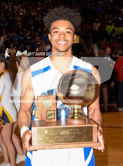 Thumbnail 2 in Salpointe Catholic vs. Shadow Mountain (AIA Dvision 4A Final) photogallery.
