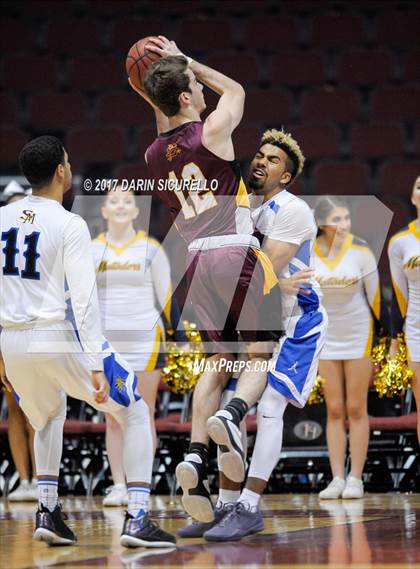 Thumbnail 3 in Salpointe Catholic vs. Shadow Mountain (AIA Dvision 4A Final) photogallery.