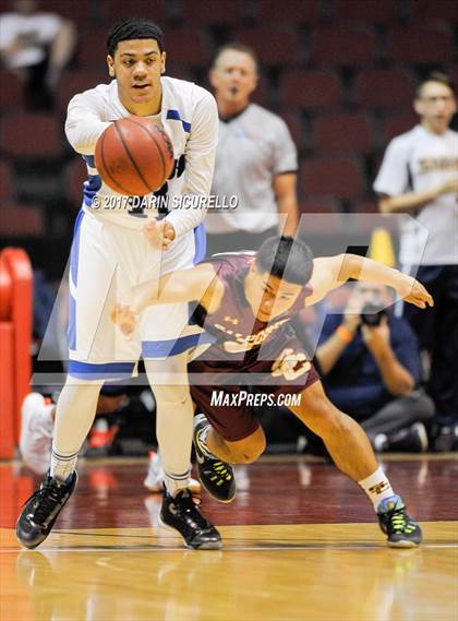Thumbnail 2 in Salpointe Catholic vs. Shadow Mountain (AIA Dvision 4A Final) photogallery.