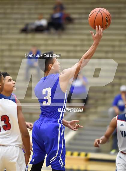 Thumbnail 1 in South San Antonio vs Cornerstone Christian (SAISD Invitational) photogallery.