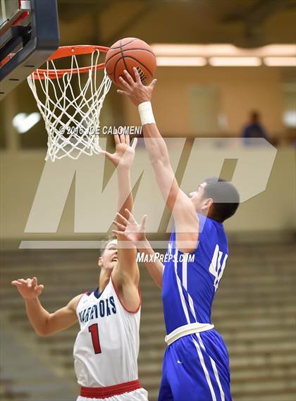 Thumbnail 2 in South San Antonio vs Cornerstone Christian (SAISD Invitational) photogallery.