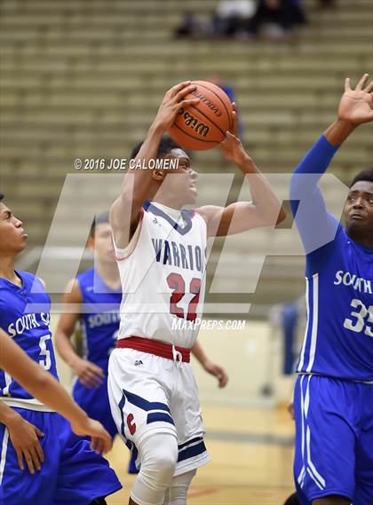 Thumbnail 3 in South San Antonio vs Cornerstone Christian (SAISD Invitational) photogallery.