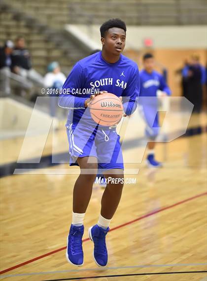 Thumbnail 2 in South San Antonio vs Cornerstone Christian (SAISD Invitational) photogallery.