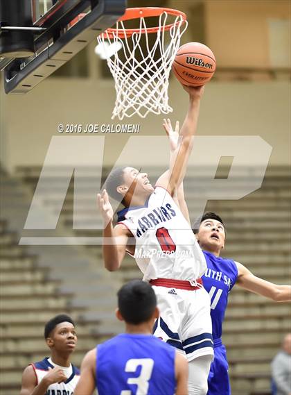 Thumbnail 2 in South San Antonio vs Cornerstone Christian (SAISD Invitational) photogallery.