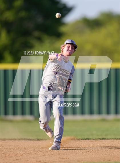 Thumbnail 2 in Early @ Peaster photogallery.