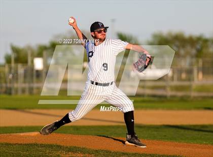 Thumbnail 3 in Early @ Peaster photogallery.