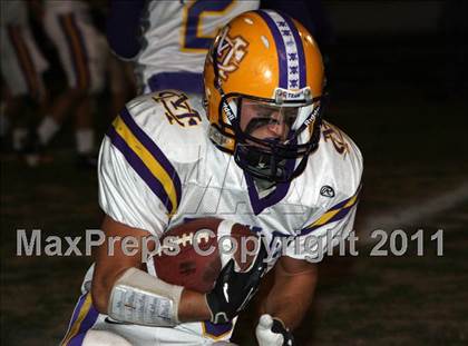 Thumbnail 1 in Mater Dei vs. Civic Memorial photogallery.