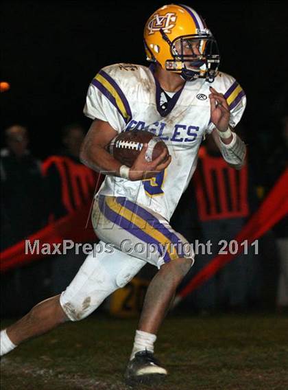 Thumbnail 2 in Mater Dei vs. Civic Memorial photogallery.