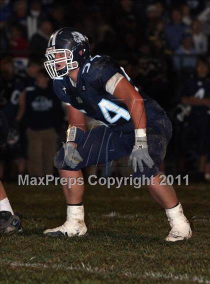 Thumbnail 1 in Mater Dei vs. Civic Memorial photogallery.