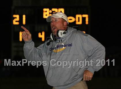 Thumbnail 2 in Mater Dei vs. Civic Memorial photogallery.