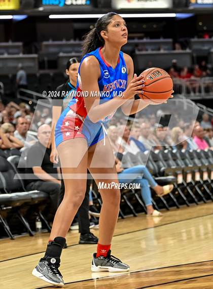 Thumbnail 1 in Indiana vs Kentucky All-Stars photogallery.