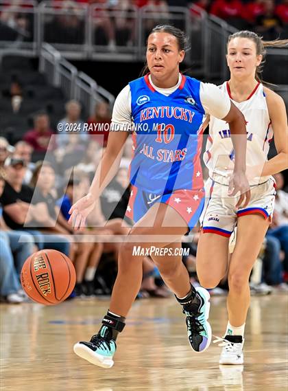 Thumbnail 2 in Indiana vs Kentucky All-Stars photogallery.