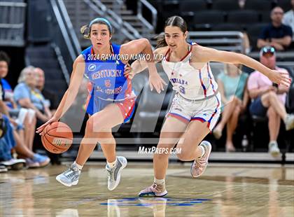 Thumbnail 1 in Indiana vs Kentucky All-Stars photogallery.