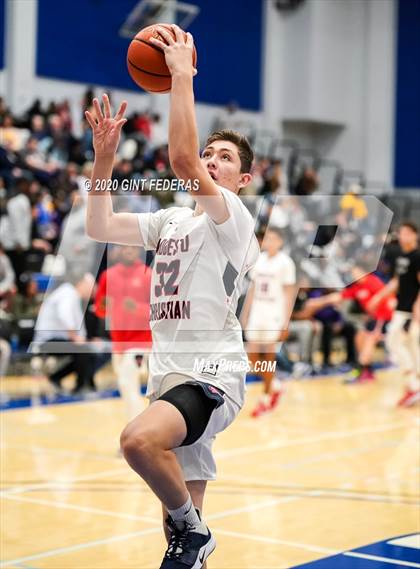 Thumbnail 2 in Coronado vs. Modesto Christian (Crush in the Valley) photogallery.