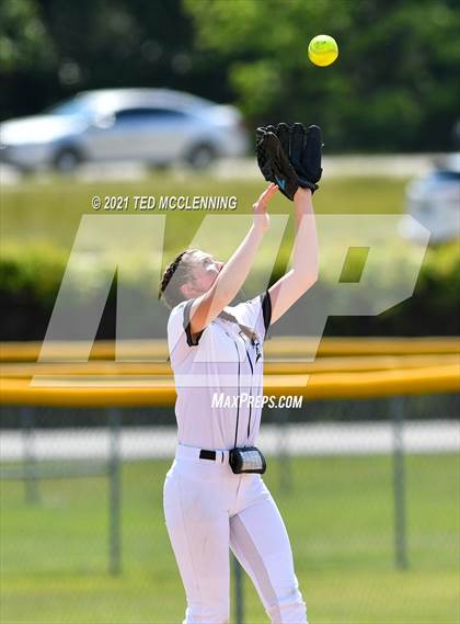 Thumbnail 1 in Baptist Prep vs Dover (AAA 3A Regional semi final) photogallery.