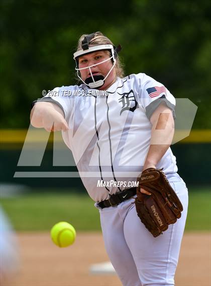 Thumbnail 3 in Baptist Prep vs Dover (AAA 3A Regional semi final) photogallery.