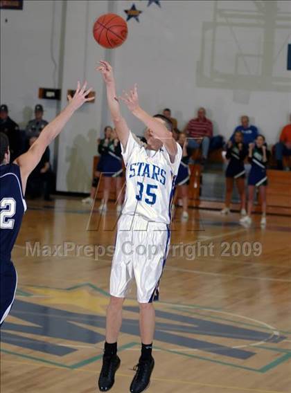 Thumbnail 1 in Muhlenberg North vs Ohio County (10th District Final) photogallery.
