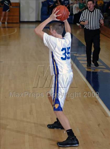 Thumbnail 1 in Muhlenberg North vs Ohio County (10th District Final) photogallery.