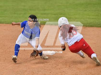 Thumbnail 1 in Taft vs  South San Antonio (NISD Softball Tournament) photogallery.