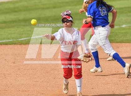 Thumbnail 1 in Taft vs  South San Antonio (NISD Softball Tournament) photogallery.