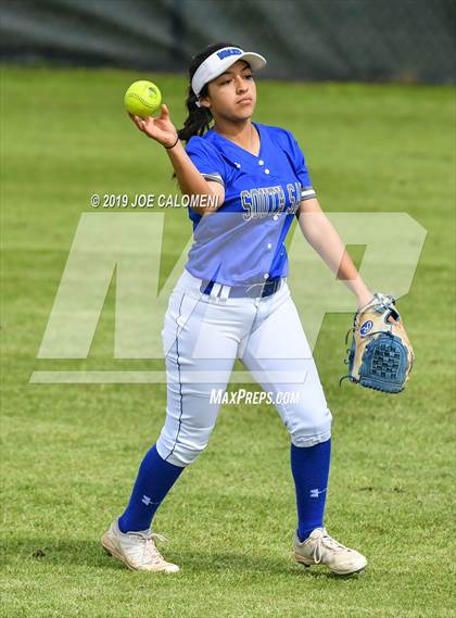 Thumbnail 3 in Taft vs  South San Antonio (NISD Softball Tournament) photogallery.