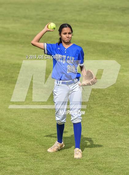 Thumbnail 2 in Taft vs  South San Antonio (NISD Softball Tournament) photogallery.