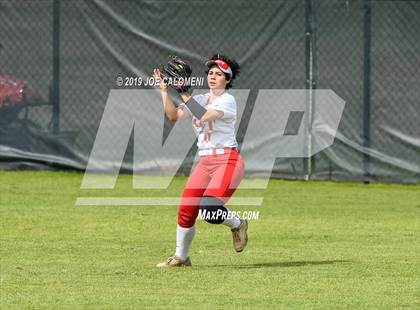 Thumbnail 3 in Taft vs  South San Antonio (NISD Softball Tournament) photogallery.