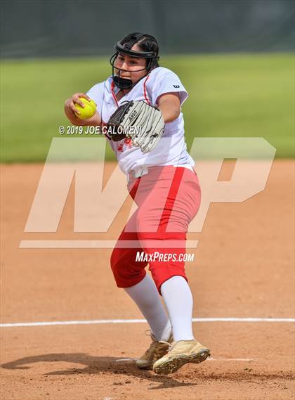 Thumbnail 3 in Taft vs  South San Antonio (NISD Softball Tournament) photogallery.