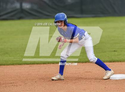 Thumbnail 2 in Taft vs  South San Antonio (NISD Softball Tournament) photogallery.