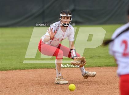 Thumbnail 1 in Taft vs  South San Antonio (NISD Softball Tournament) photogallery.