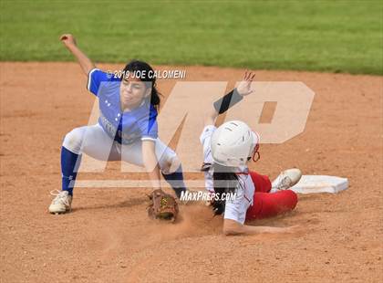 Thumbnail 1 in Taft vs  South San Antonio (NISD Softball Tournament) photogallery.