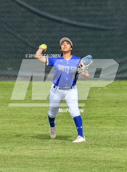 Thumbnail 2 in Taft vs  South San Antonio (NISD Softball Tournament) photogallery.