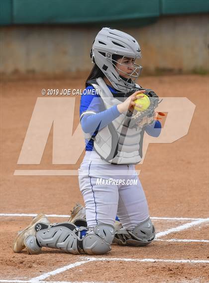Thumbnail 2 in Taft vs  South San Antonio (NISD Softball Tournament) photogallery.