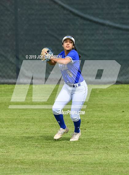 Thumbnail 1 in Taft vs  South San Antonio (NISD Softball Tournament) photogallery.