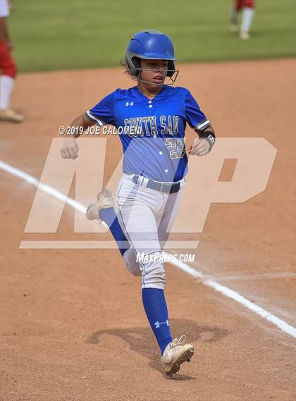 Thumbnail 2 in Taft vs  South San Antonio (NISD Softball Tournament) photogallery.