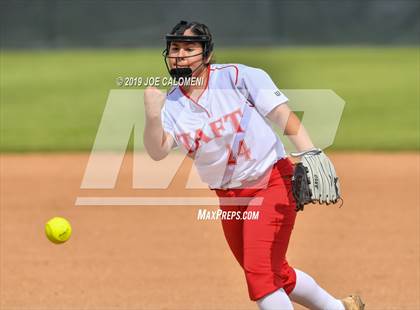 Thumbnail 1 in Taft vs  South San Antonio (NISD Softball Tournament) photogallery.