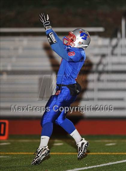 Thumbnail 2 in Cheshire @ Glastonbury (CIAC Class LL Semifinal) photogallery.
