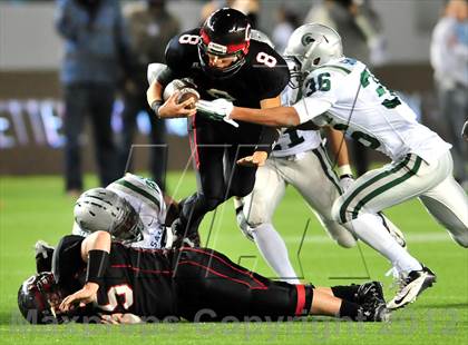 Thumbnail 2 in De La Salle vs. Centennial (CIF State Open Division Final) photogallery.