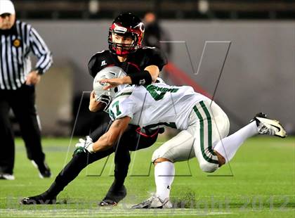 Thumbnail 3 in De La Salle vs. Centennial (CIF State Open Division Final) photogallery.