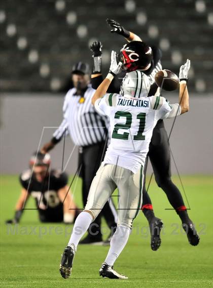 Thumbnail 1 in De La Salle vs. Centennial (CIF State Open Division Final) photogallery.