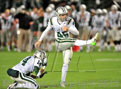 Thumbnail 2 in De La Salle vs. Centennial (CIF State Open Division Final) photogallery.