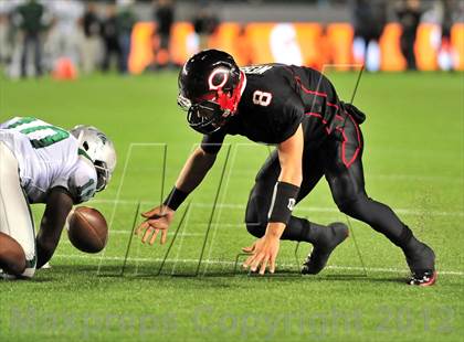 Thumbnail 2 in De La Salle vs. Centennial (CIF State Open Division Final) photogallery.