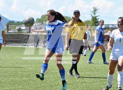 Thumbnail 3 in Farmington vs. Bosque photogallery.