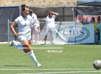 Thumbnail 1 in Farmington vs. Bosque photogallery.