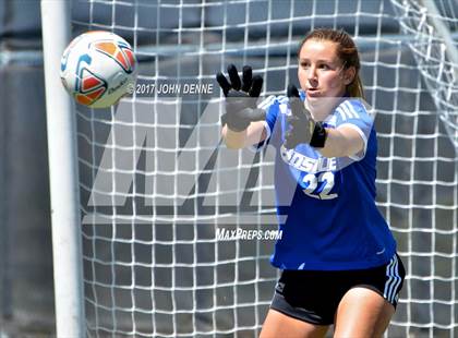 Thumbnail 1 in Farmington vs. Bosque photogallery.