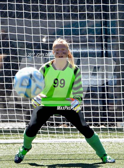 Thumbnail 2 in Farmington vs. Bosque photogallery.