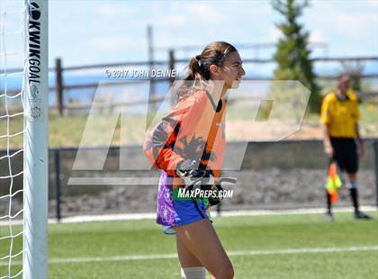 Thumbnail 1 in Farmington vs. Bosque photogallery.