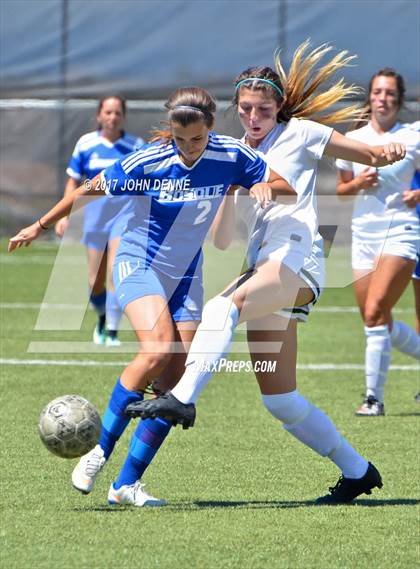 Thumbnail 2 in Farmington vs. Bosque photogallery.